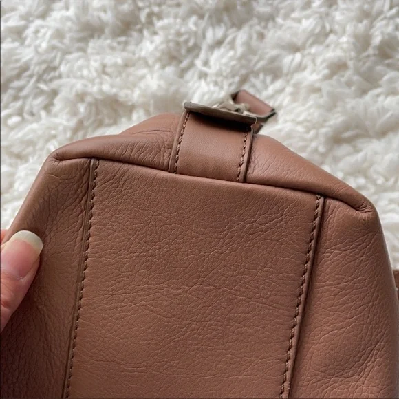 Givenchy Bag  🎄 - Picture 10 of 17